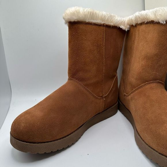 CUSHIONAIRE Women's pull on boot +Memory Foam 8 TAN - Picture 7 of 7